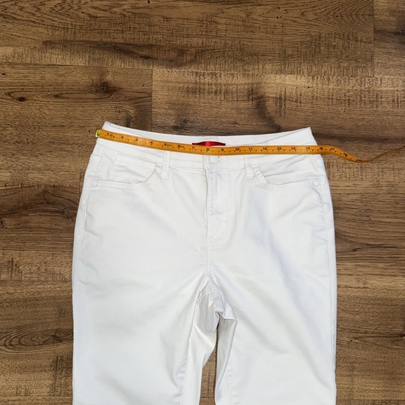 JENNIFER LÓPEZ Women's Skinny Jeans - Picture 2 of 9